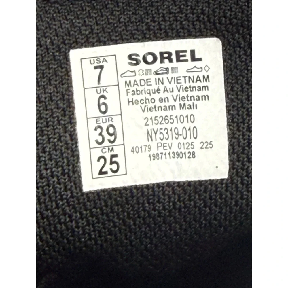 Sorel Out N About III Conquest Black Patent Waterproof Boots NL4433-010 Womens 7